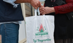 kurban-bayraminda-ihtiyac-sahibi-aileler-unutulmadi-SrncMtIt.jpg