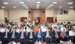 kuru-incirin-taraflari-calistayda-bulustu-TvLRTk9g.jpg