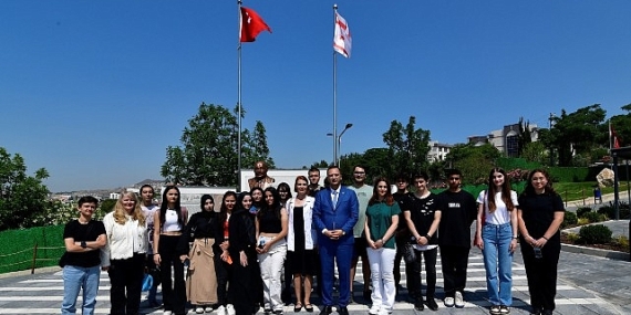 Ömer Eşki öğrencilere Kıbrıs’ı anlattı