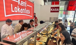 osmangazi-belediyesinden-ferdi-zeyrek-anisina-yemek-ikrami-OfPI9mhD.jpg