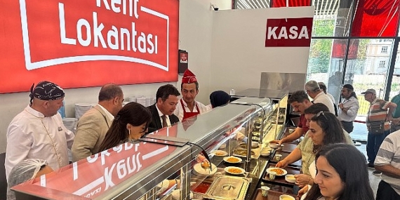 Osmangazi Belediyesi’nden Ferdi Zeyrek anısına yemek ikramı