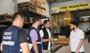 selcukluda-sanayi-esnafi-atik-yonetimi-konusunda-bilgilendiriliyor-AmUj2snL.jpg