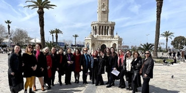 sisters-music-chain-izmir-ekibinden-essiz-bir-gece-acik-sahne-etkinligi-22-haziranda-YJCZAbXr.jpg