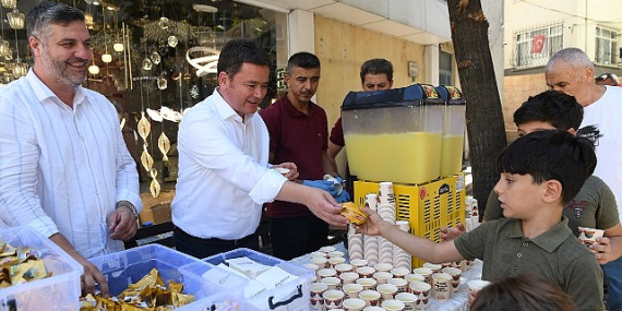Başkan Aydın, vatandaş ve esnafla buluşmaya devam ediyor