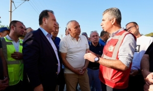 baskan-dutlulu-soma-yanginini-yerinde-inceledi-xQSZ29O7.jpg