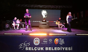 baskan-filiz-ceritoglu-sengel-nice-zaferlerimiz-olsun-efes-selcuk-tT95HO6i.jpg