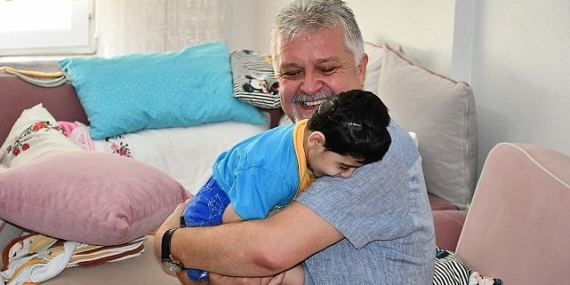 Başkan Gerenli’den minik Poyraz’a moral ziyareti