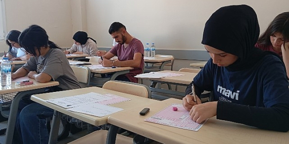 Bayraklı Belediyesinden 11’inci sınıflara ücretsiz hazırlık kursu