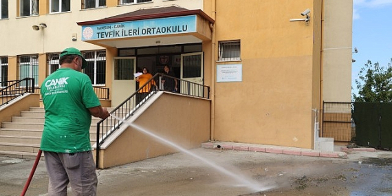 Canik Belediyesi Okulları Yeni Eğitim Yılına Hazırlıyor