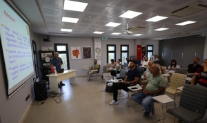 efes-tarlasi-yasam-koyunde-nar-ureticilerine-egitim-XrOCThR6.jpg