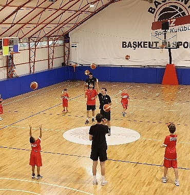 gelecegin-basketbolculari-cankayada-yetisiyor-46p85YDE.jpg