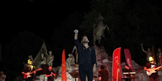 İnegöl Aydın Şahin İle Coştu