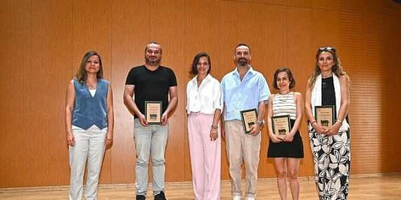 Karabağlar Akademi İlk Mezunlarını Verdi