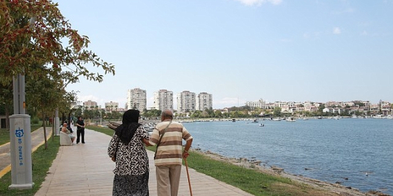 Kocaeli’nin çınarlarına hem tatil hem eğitim imkânı