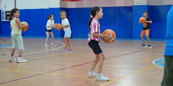 Maltepe Belediyesi Yaz spor okulu 2. dönem başladı.