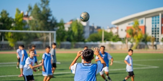Milas Belediyesi Yaz Futbol Okulu’nda Antrenmanlar Devam Ediyo