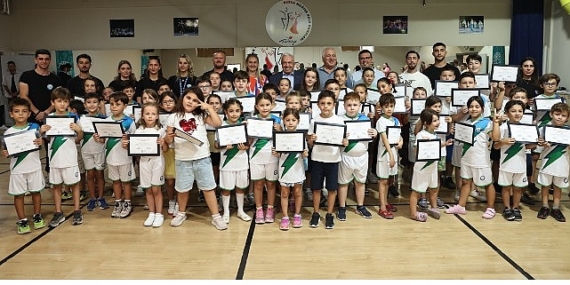 Nilüfer’de “Tam Gün Spor Etkinlikleri” renkli gösterilerle sona erdi