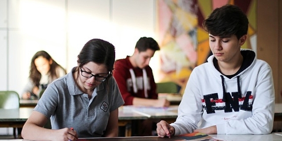 Ortaokul yıllarında sosyal ve duygusal gelişim, en az akademik başarı kadar dikkate alınmalı