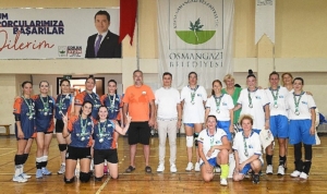 osmangazi-ve-varnadan-voleybol-dostlugu-5lIk5qT2.jpg