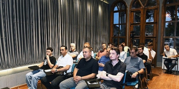 Osmangazi’de girişimci gençler, ilham veren bir hikâyeyle buluştu