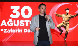 osmangazide-zaferin-dansi-gosterisi-izleyenleri-buyuledi-8iJYS61R.jpg