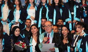 saglik-alaninda-insani-sevmek-her-seyin-basi-ESieCxC1.jpg