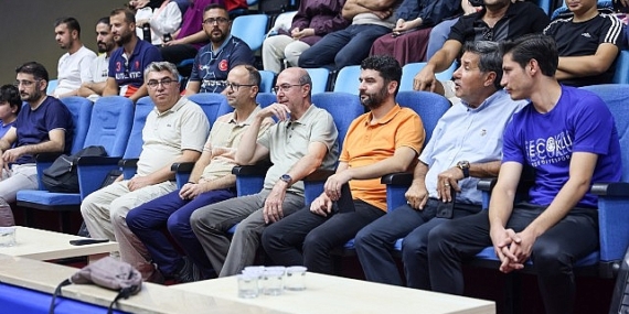Sporun Merkezi Selçuklu’da Masa Tenisi Heyecanı Yaşandı