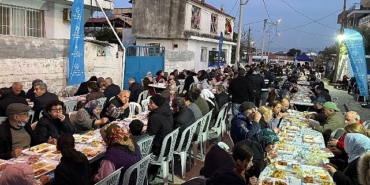 baskan-cercioglu-her-gun-binlerce-vatandasi-iftar-sofralarinda-bulusturmaya-devam-ediyor-aQuOaxdG.jpg