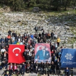 baskan-cercioglu-vatandaslari-priene-antik-kentinde-essiz-trekking-etkinligi-ile-bulusturdu-T2PVIhhv.jpg
