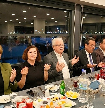 baskan-devecilerden-sehit-aileleri-ve-gaziler-onuruna-iftar-egme8AFy.jpg