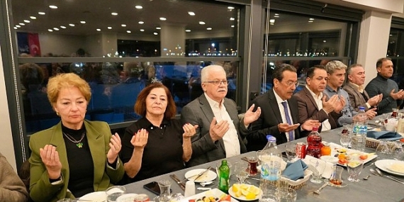 baskan-devecilerden-sehit-aileleri-ve-gaziler-onuruna-iftar-egme8AFy.jpg