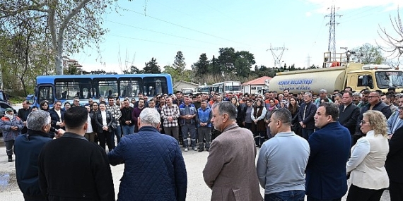 Başkan Topaloğlu personelle bayramlaştı