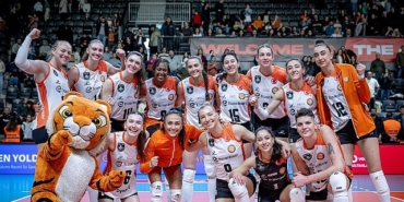 eczacibasi-dynavit-normal-sezonu-galibiyetle-tamamladi-7lgTpMEh.jpg