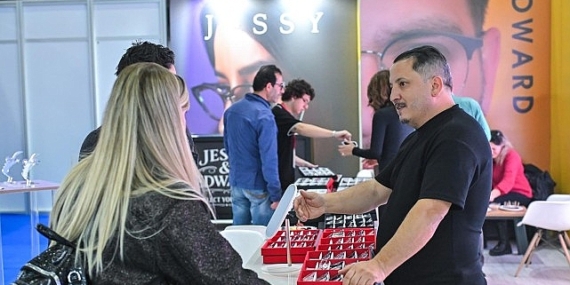 Görme sağlığının geleceği İzmir’de konuşuldu