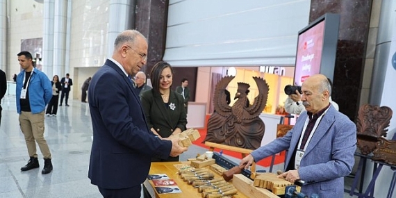 Karabağlar Belediyesi’nden mobilya sektörüne güçlü destek