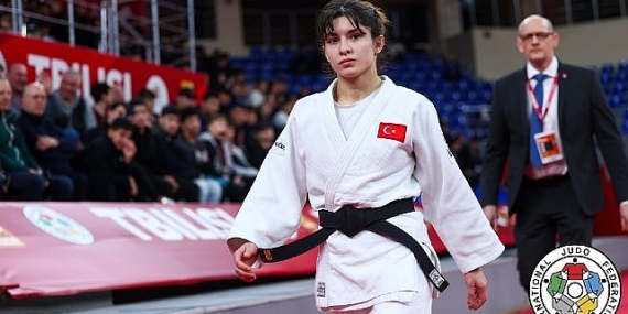 Kocaeli’nin altın kızı, Tuğçe Beder şampiyon!