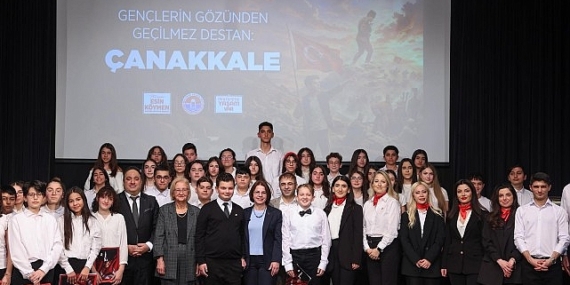 Maltepe Belediyesi öğrencilerinden ‘Gençlerin Gözünden Geçilmez Destan: Çanakkale’ gösterisi