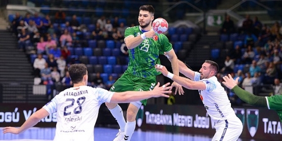 Nilüfer Belediyespor Macaristan’dan avantajlı dönüyor