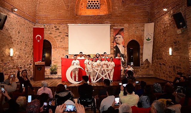 osmangazi-belediyesi-engel-tanimayan-yureklerle-milli-ruhu-yansitti-KOPysTfg.jpg