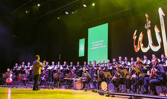 selcuklu-sanat-akademisi-ilahi-konseri-ile-gonullere-dokundu-JPrwOqtn.jpg