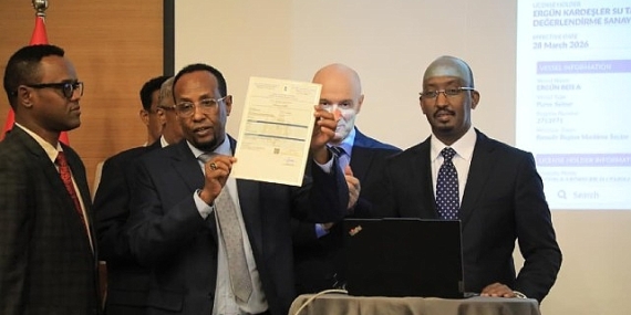 Somali’de ilk uluslararası balıkçılık lisansı bir Türk gemisine verildi
