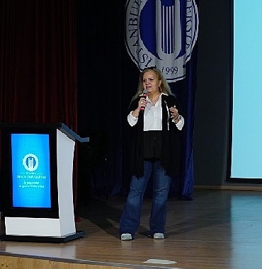 istanbul-okan-universitesinde-rehberlik-semineri-riskler-ve-cozum-yollari-ele-alindi-zAi5LsHP.jpg