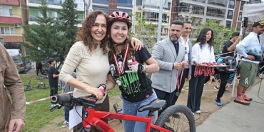 karsiyakada-heyecan-dolu-pump-track-yarisi-xRR79Ya4.jpg