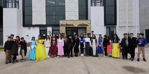 Kartepe’de Masal Kahramanları Kütüphanede Buluştu
