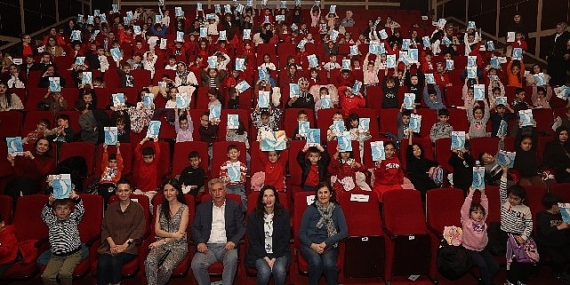 Minikler, ‘Kızıl Kaptan’ ile hayal yolculuğuna çıktı