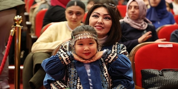 Ünlü Kazak müzik grubu Alatau Serileri, yeni albümünün lansmanını Bağcılar’da yaptı